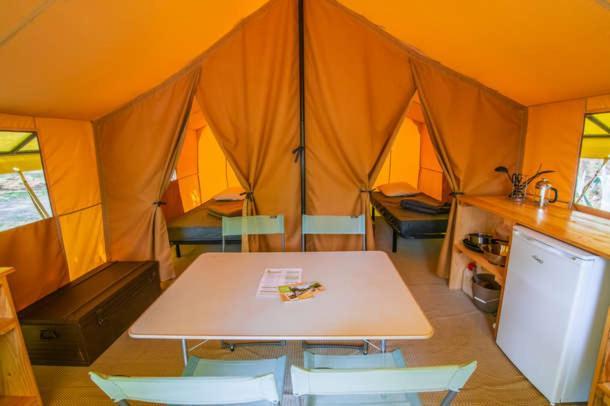 Nancay Camping Onlycamp Les Pins מראה חיצוני תמונה